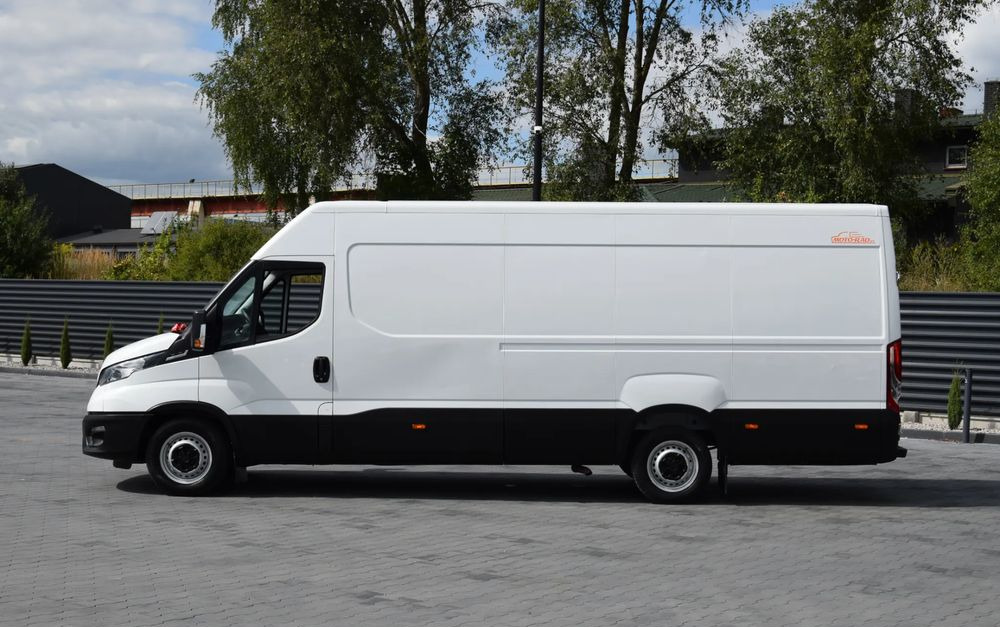 Цельнометаллический фургон Iveco DAILY MAXI 35S16 / 2.3 - 160 KM / AUTOMAT HI-MATIC / NOWY MODEL / 3 OSOBY / DOSTAWCZE / BLASZAK / KLIMA / 2023 / SERWISOWANY / SPROWADZONY Z NIEMIEC: фото 8