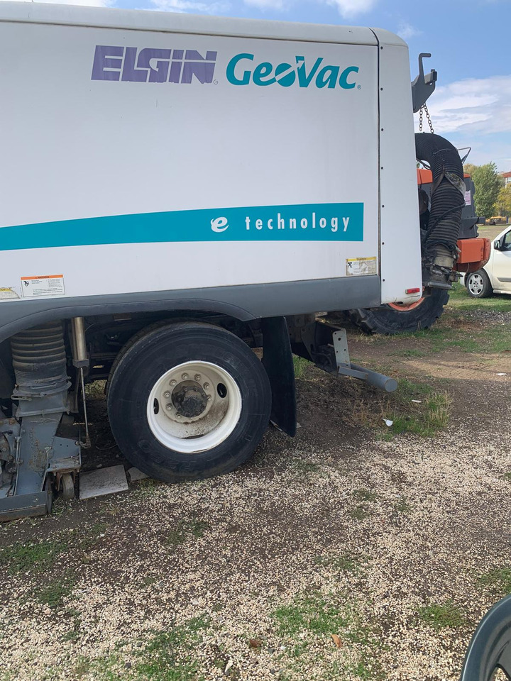 ELGIN GEOVAC VACUUM SWEEPER E TECHNOLOGY - Подметально-уборочная машина: фото 4 ELGIN GEOVAC VACUUM SWEEPER E TECHNOLOGY - Подметально-уборочная машина: фото 4
