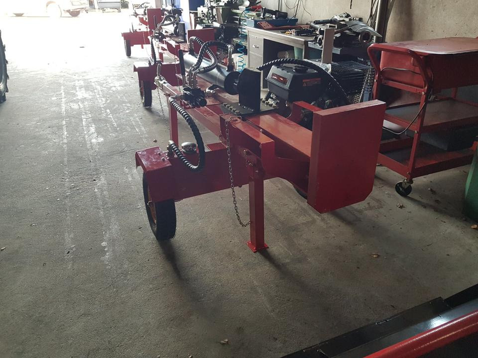 Spaltmaschine LS22 für Kleintraktor - Дровокол: фото 1 Spaltmaschine LS22 für Kleintraktor - Дровокол: фото 1