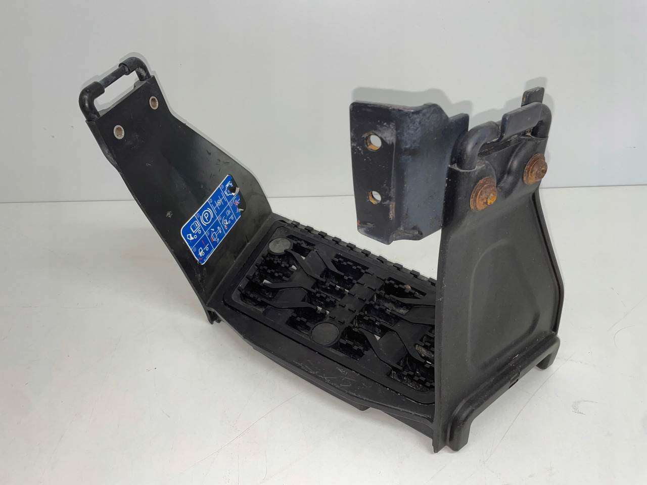 DOLNY STOPIEŃ STOPNICA MAN TG3 TGX TGS 3 81615016003 - Боковая подножка для Грузовиков: фото 3 DOLNY STOPIEŃ STOPNICA MAN TG3 TGX TGS 3 81615016003 - Боковая подножка для Грузовиков: фото 3