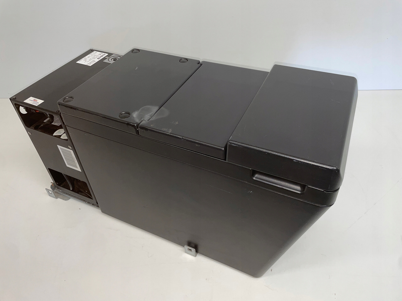 LODÓWKA CHŁODZIARKA IVECO STRALIS INTEL B 504195453 - Кабина и интерьер для Грузовиков: фото 2 LODÓWKA CHŁODZIARKA IVECO STRALIS INTEL B 504195453 - Кабина и интерьер для Грузовиков: фото 2