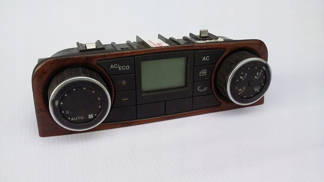 PANEL STEROWNIK KLIMATYZACJI MAN TGX TGS NR 968 - Приборная панель для Грузовиков: фото 1 PANEL STEROWNIK KLIMATYZACJI MAN TGX TGS NR 968 - Приборная панель для Грузовиков: фото 1