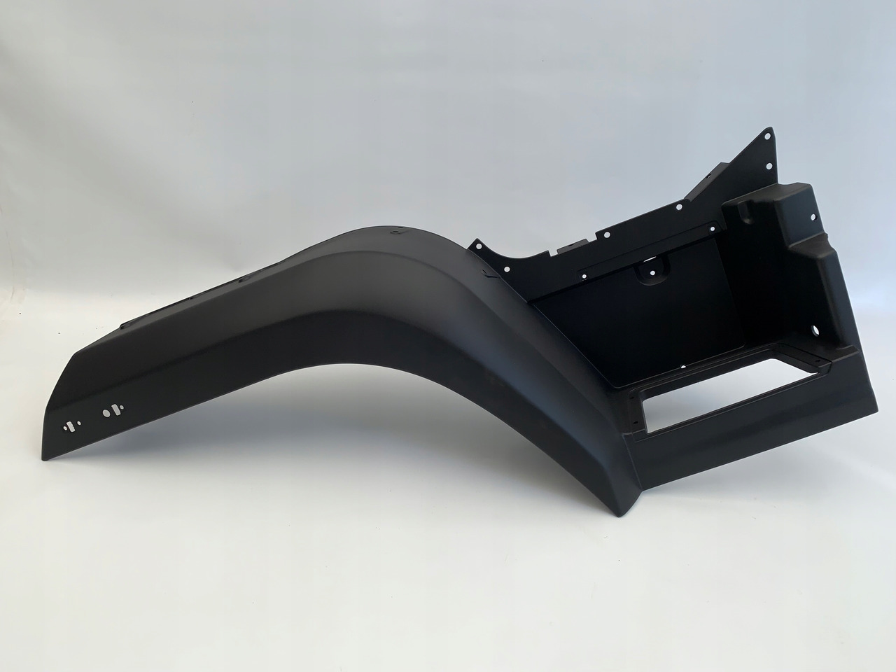 PRAWA STOPNICA BŁOTNIK MAN L2000M L 2000 M NR 1111 - Кузов и экстерьер для Грузовиков: фото 1 PRAWA STOPNICA BŁOTNIK MAN L2000M L 2000 M NR 1111 - Кузов и экстерьер для Грузовиков: фото 1