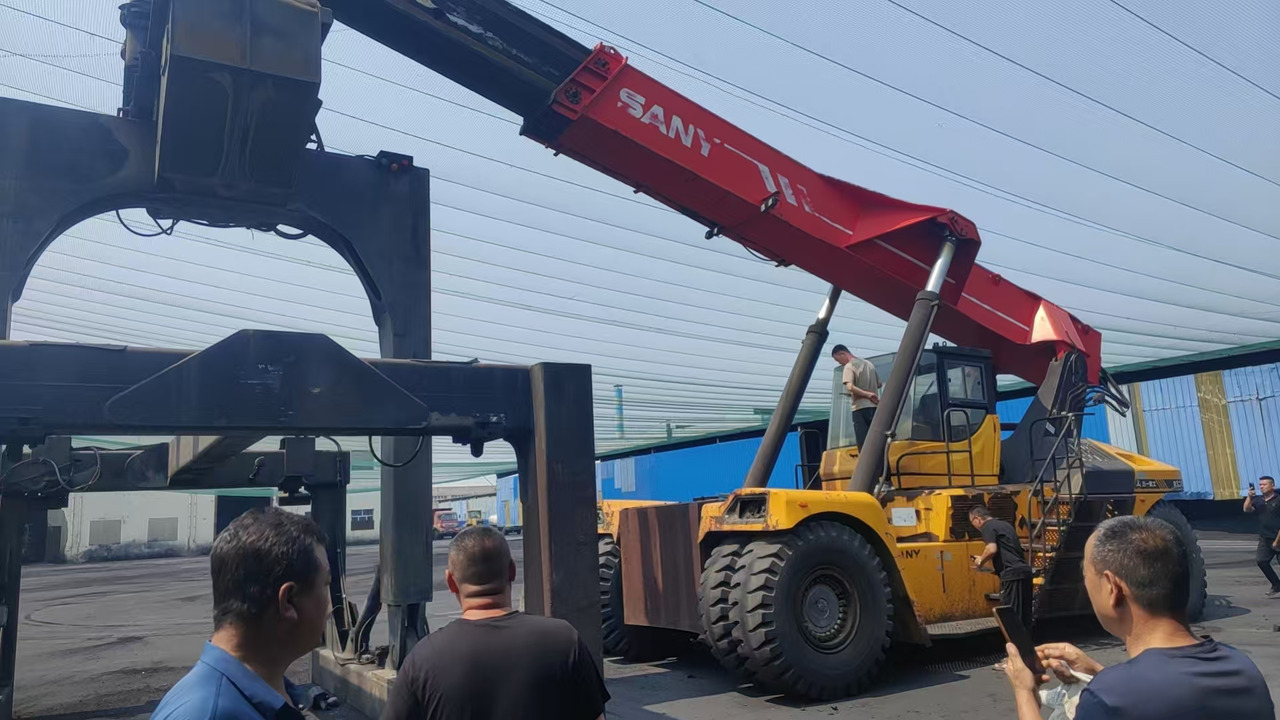 Sany 45 TON RSC450C - Ричстакер: фото 2 Sany 45 TON RSC450C - Ричстакер: фото 2