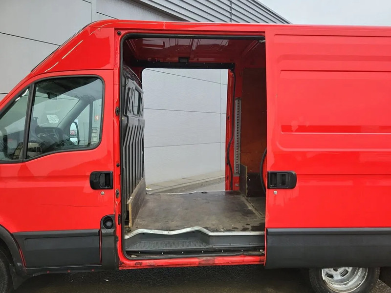 Iveco Daily 35C15 L3H2 Cruise Parkingsensors Towbar Euro5 2013 - Цельнометаллический фургон, Грузопассажирский фургон: фото 5 Iveco Daily 35C15 L3H2 Cruise Parkingsensors Towbar Euro5 2013 - Цельнометаллический фургон, Грузопассажирский фургон: фото 5