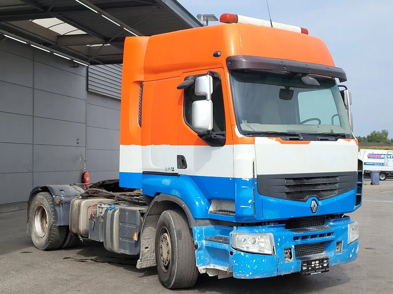 Renault Premium 450 !! WATER LEAK FROM RESERVOIR TANK!! - Тягач: фото 4 Renault Premium 450 !! WATER LEAK FROM RESERVOIR TANK!! - Тягач: фото 4