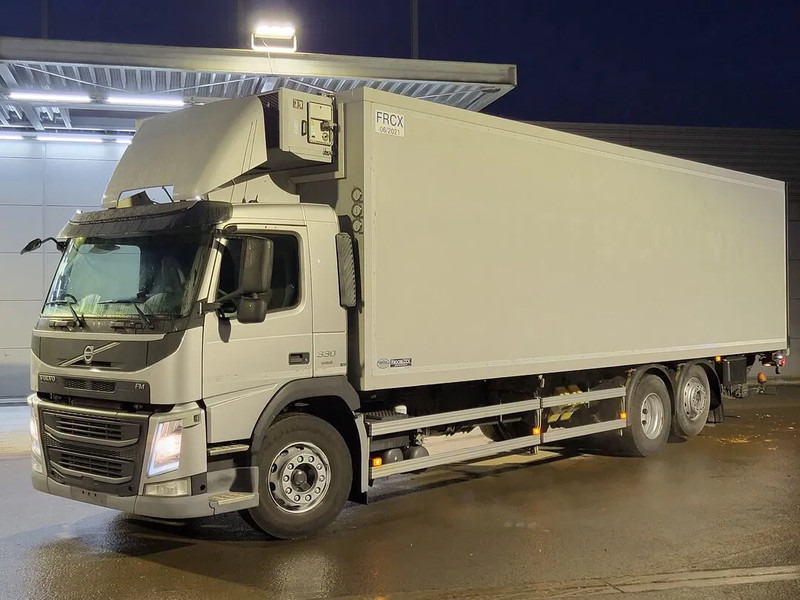 Volvo FM 330 Automatic Taillift Clima Cruise PTO LED Refrigerated Truck Euro6 2015 - Рефрижератор: фото 1 Volvo FM 330 Automatic Taillift Clima Cruise PTO LED Refrigerated Truck Euro6 2015 - Рефрижератор: фото 1