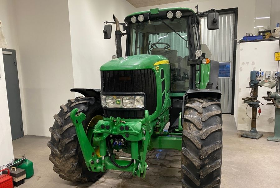 John Deere 6930 Premium - Трактор: фото 2 John Deere 6930 Premium - Трактор: фото 2