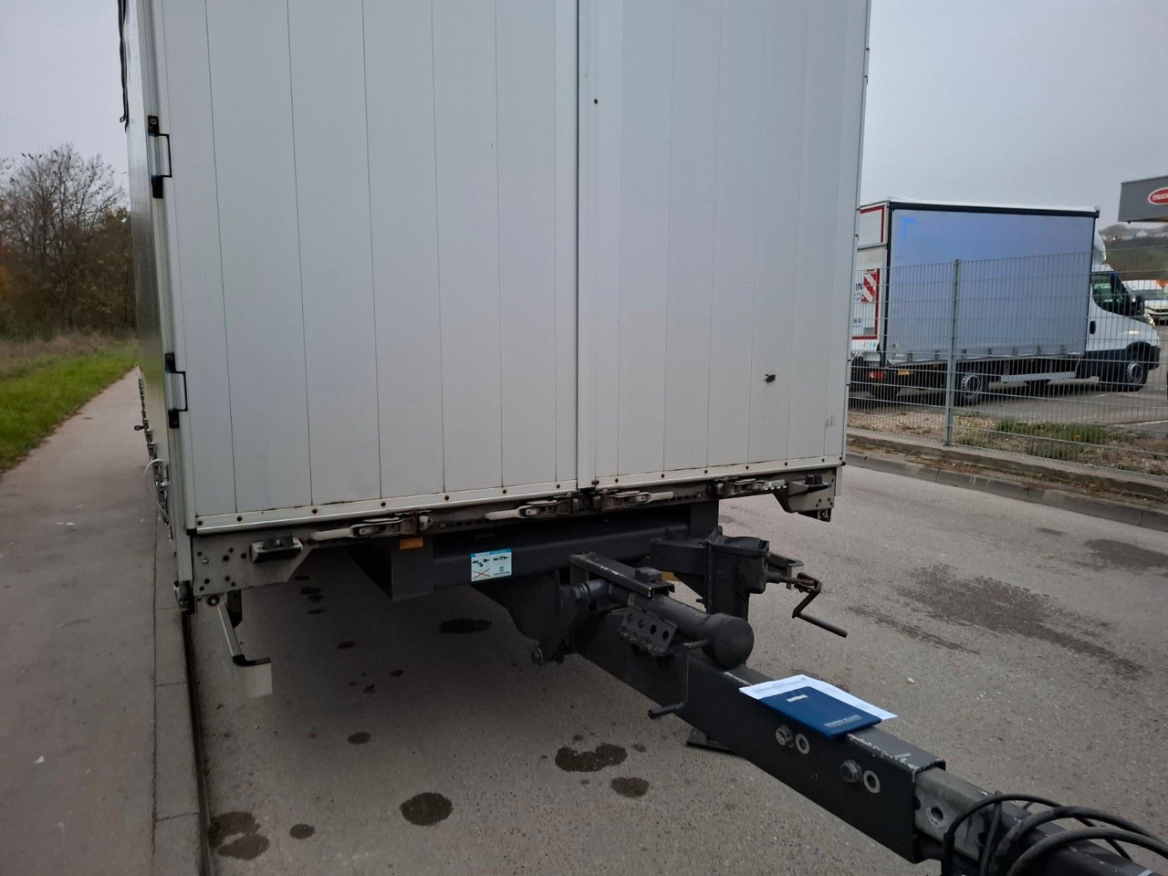 Fliegl TKF 118, Schiebeplane, Durchlader, Luft, - Тентованный прицеп: фото 3 Fliegl TKF 118, Schiebeplane, Durchlader, Luft, - Тентованный прицеп: фото 3