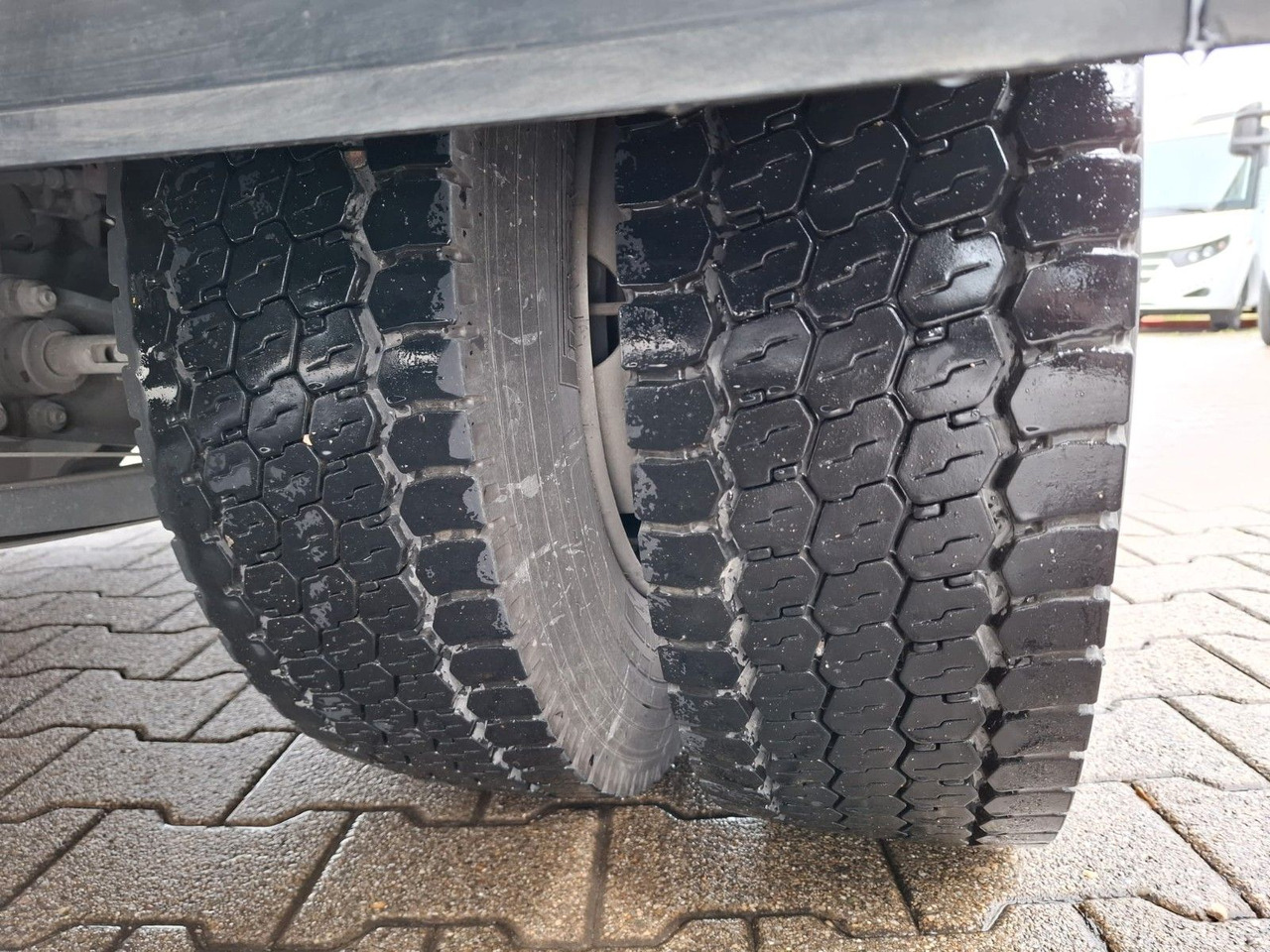 Фургон с закрытым кузовом Iveco ML80-210, FFH, Koffer, LBW, Luft,: фото 12 Фургон с закрытым кузовом Iveco ML80-210, FFH, Koffer, LBW, Luft,: фото 12