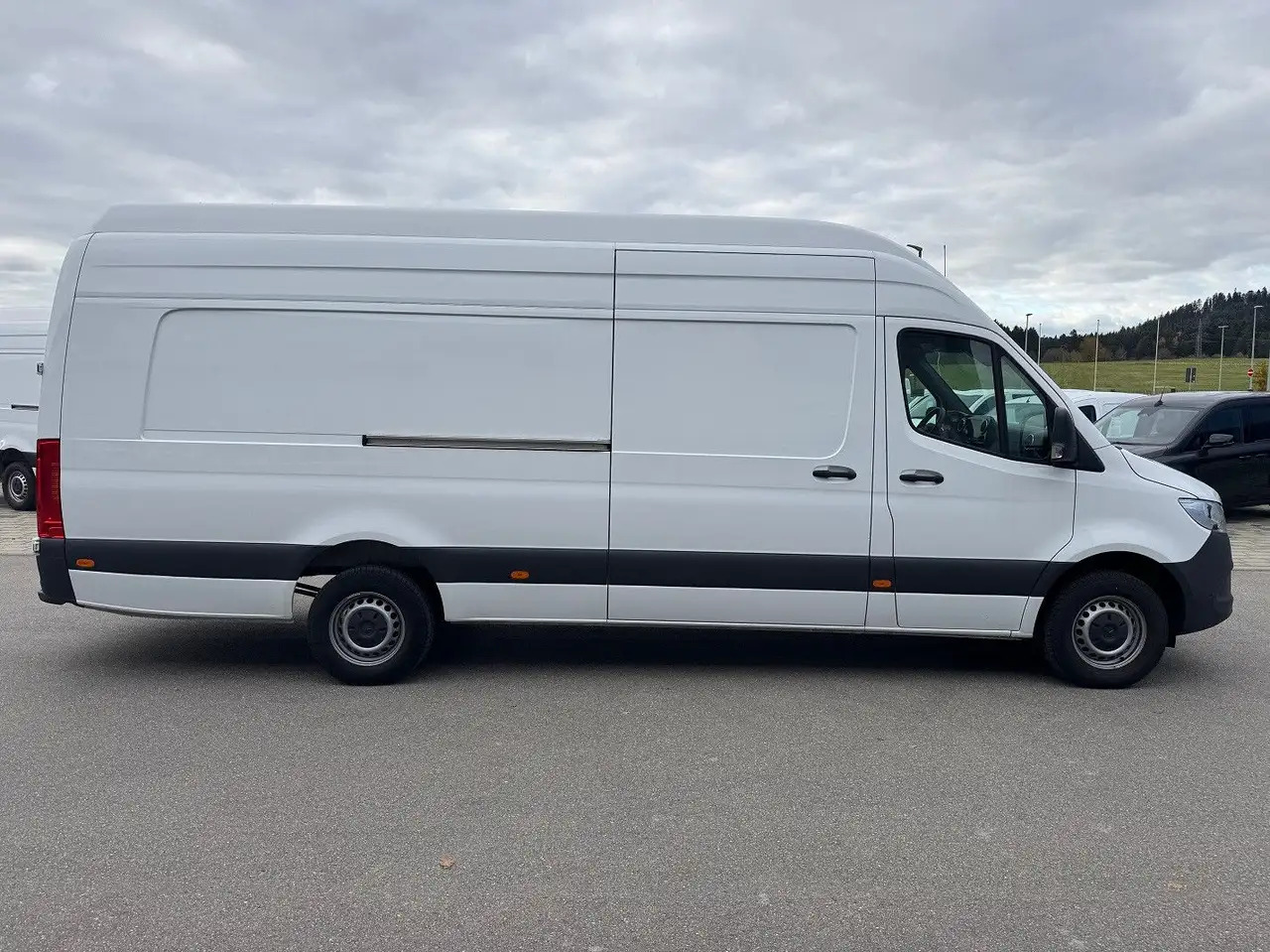 Mercedes-Benz Sprinter 317 CDI Maxi Lang Extralang XXL MBUX - Цельнометаллический фургон: фото 4 Mercedes-Benz Sprinter 317 CDI Maxi Lang Extralang XXL MBUX - Цельнометаллический фургон: фото 4
