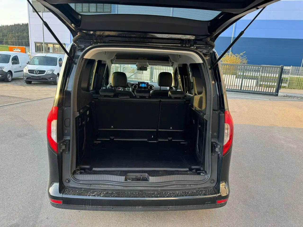 Легковой автомобиль Mercedes-Benz T-Class T -Klasse 160 d standard: фото 12