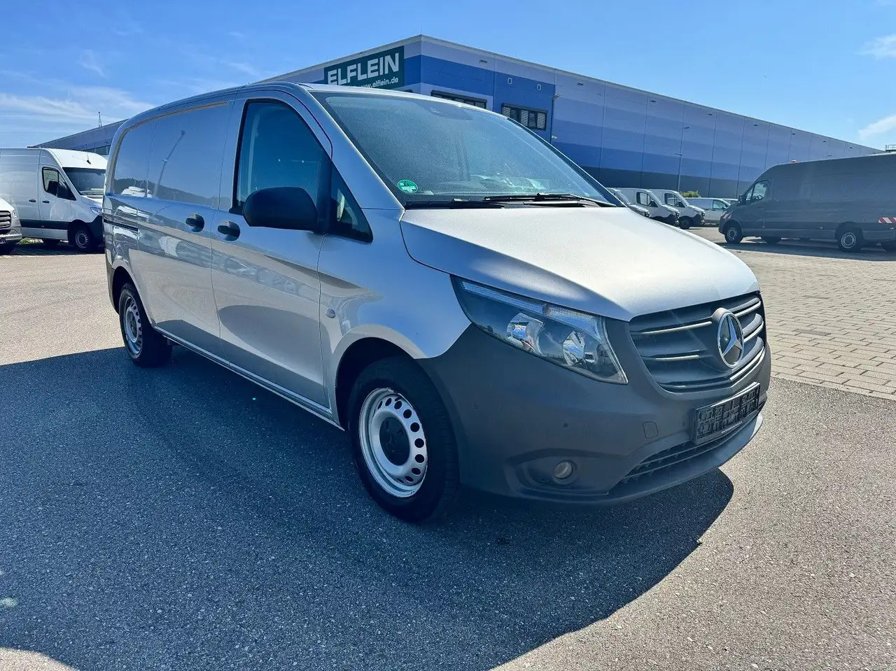 Mercedes-Benz Vito 114 CDI Kompakt Silber Bott - Цельнометаллический фургон: фото 2 Mercedes-Benz Vito 114 CDI Kompakt Silber Bott - Цельнометаллический фургон: фото 2