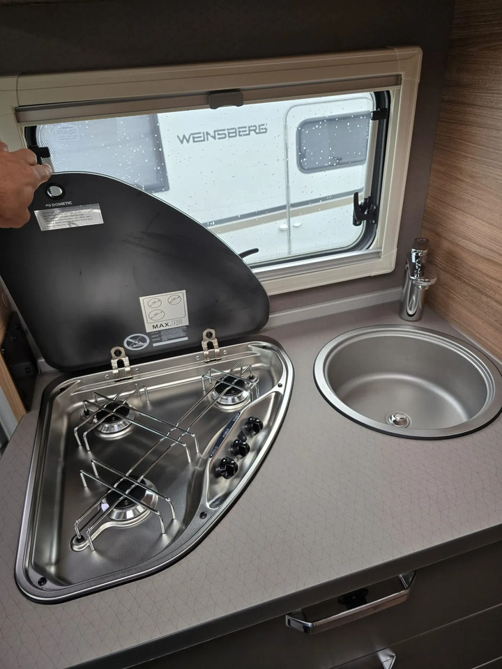 Полуинтегрированный автодом Weinsberg CaraCompact 640 MEG EDITION [PEPPER] Hot Pepper-Paket: фото 7