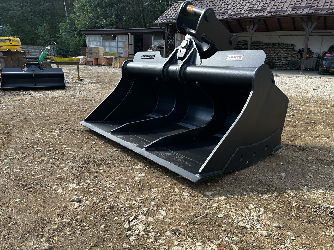 Łyżka skarpowa hydraulicznie uchylna 1.4m3 - Ковш для экскаватора: фото 2 Łyżka skarpowa hydraulicznie uchylna 1.4m3 - Ковш для экскаватора: фото 2