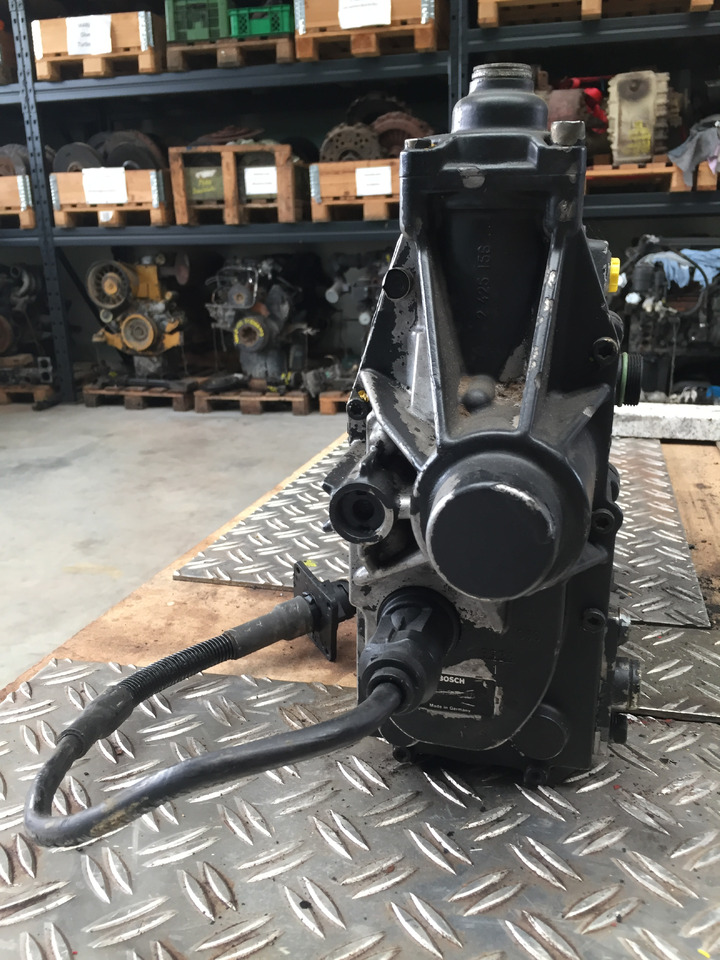 Топливный насос для Грузовиков Gebrauchte Einspritzpumpe MAN TGA, 5 Zylinder, Bosch - Nr. : 0402 795 204, MAN 59.11103 - 7538: фото 7 Топливный насос для Грузовиков Gebrauchte Einspritzpumpe MAN TGA, 5 Zylinder, Bosch - Nr. : 0402 795 204, MAN 59.11103 - 7538: фото 7