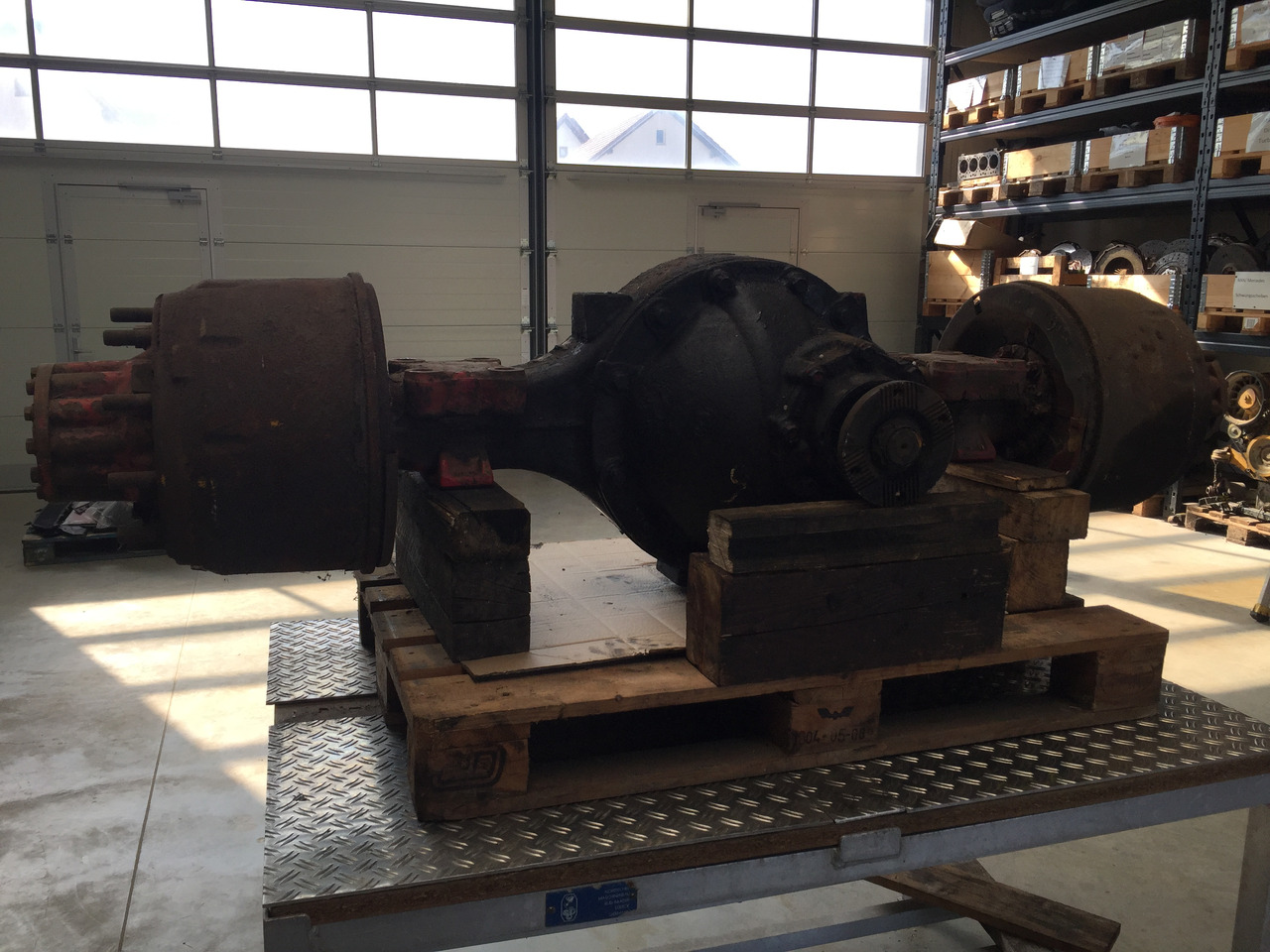 Gebrauchte Hinterachse MAN F2000, 26.422, Typ : HY 110, 13 Tonnen, Artikel - Nr. : 81.99999 - 9999 - Задняя ось для Грузовиков: фото 3 Gebrauchte Hinterachse MAN F2000, 26.422, Typ : HY 110, 13 Tonnen, Artikel - Nr. : 81.99999 - 9999 - Задняя ось для Грузовиков: фото 3