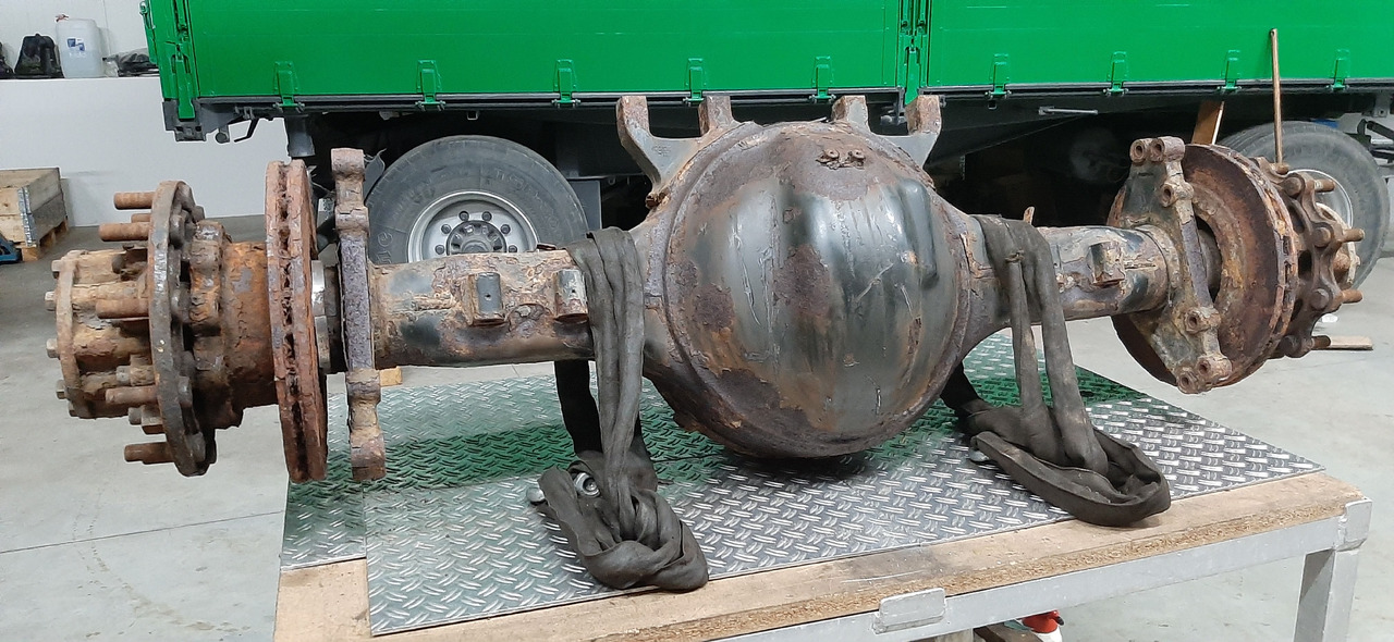 Gebrauchte MAN TGA 18.430 Hypoidachse, 13 Tonnen, Artikel - Nr. : 81.35010 - 6254 - Задняя ось для Грузовиков: фото 2 Gebrauchte MAN TGA 18.430 Hypoidachse, 13 Tonnen, Artikel - Nr. : 81.35010 - 6254 - Задняя ось для Грузовиков: фото 2