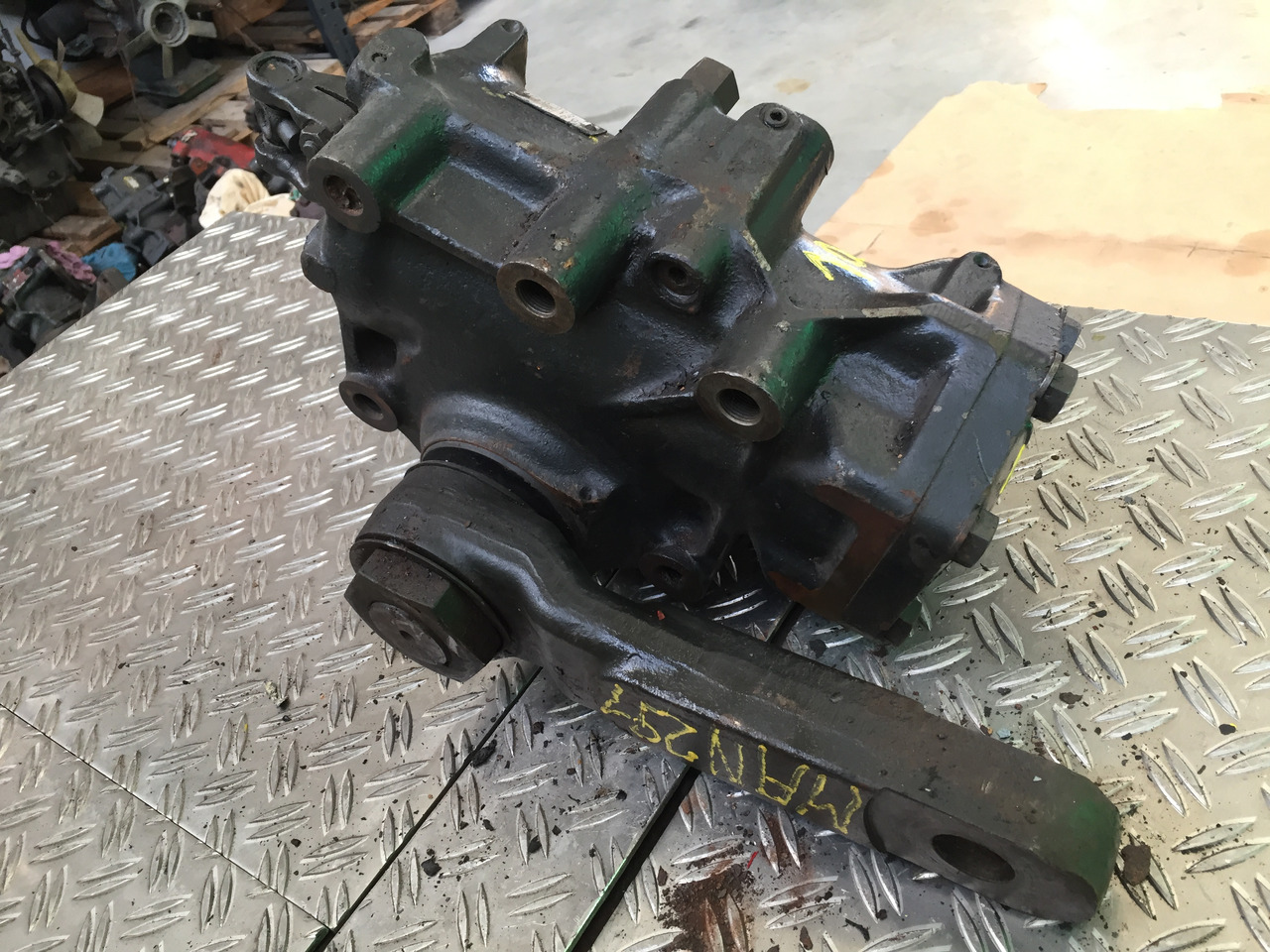 Gebrauchtes Lenkgetriebe MAN F 8, 24.291, Artikel - Nr.: 81.9999 - 9999 - Рулевой механизм для Грузовиков: фото 5 Gebrauchtes Lenkgetriebe MAN F 8, 24.291, Artikel - Nr.: 81.9999 - 9999 - Рулевой механизм для Грузовиков: фото 5