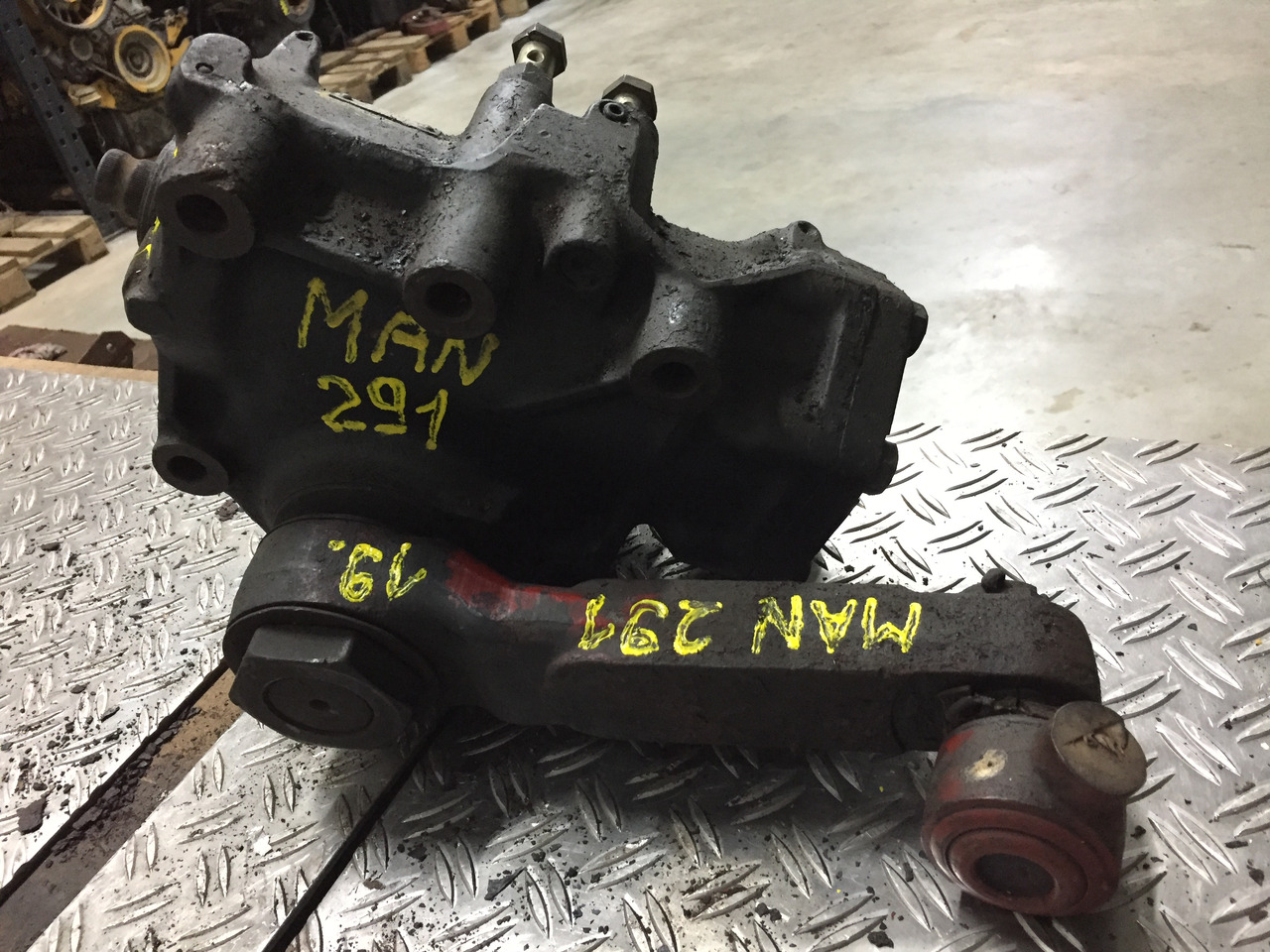 Gebrauchtes Lenkgetriebe MAN F 8, 291, Artikel - Nr.: 81.9999 - 9999 - Рулевой механизм для Грузовиков: фото 1 Gebrauchtes Lenkgetriebe MAN F 8, 291, Artikel - Nr.: 81.9999 - 9999 - Рулевой механизм для Грузовиков: фото 1