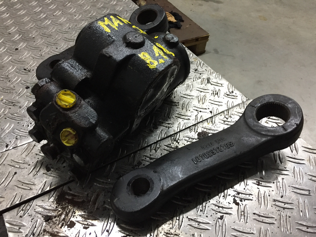 Gebrauchtes Lenkgetriebe MAN TGL, 8.180, Artikel - Nr.: 81.9999 - 9999 - Рулевой механизм для Грузовиков: фото 2 Gebrauchtes Lenkgetriebe MAN TGL, 8.180, Artikel - Nr.: 81.9999 - 9999 - Рулевой механизм для Грузовиков: фото 2