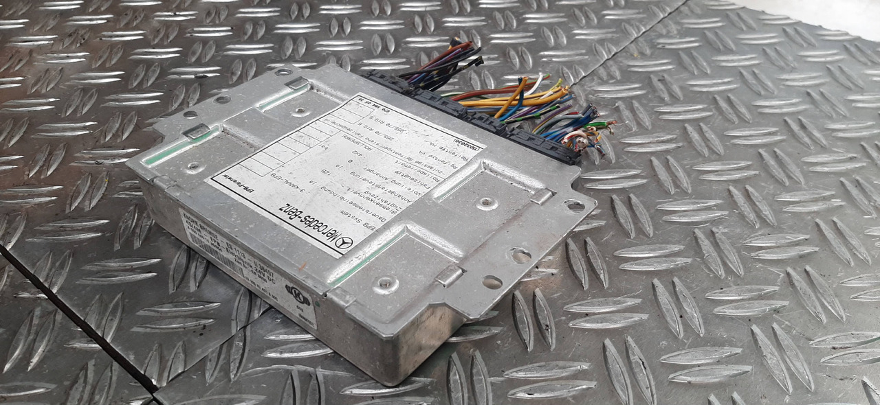 Gebrauchtes MB Knorr Bremse ES 1113 Steuergerät EPB, Artikel - Nr. : A 000 446 16 36 - Блок управления для Грузовиков: фото 5 Gebrauchtes MB Knorr Bremse ES 1113 Steuergerät EPB, Artikel - Nr. : A 000 446 16 36 - Блок управления для Грузовиков: фото 5