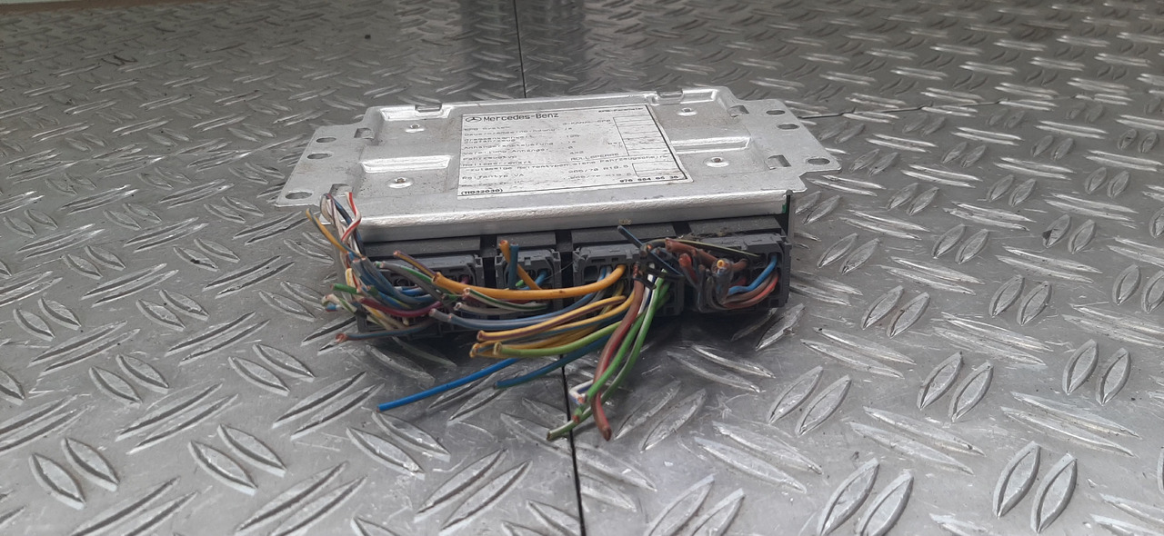 Gebrauchtes MB Knorr Bremse ES 1113 Steuergerät EPB, Artikel - Nr. : A 000 446 16 36 - Блок управления для Грузовиков: фото 3 Gebrauchtes MB Knorr Bremse ES 1113 Steuergerät EPB, Artikel - Nr. : A 000 446 16 36 - Блок управления для Грузовиков: фото 3