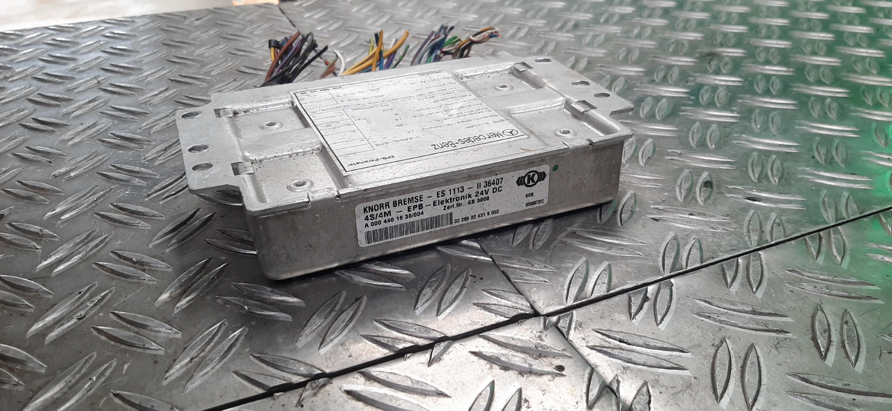 Gebrauchtes MB Knorr Bremse ES 1113 Steuergerät EPB, Artikel - Nr. : A 000 446 16 36 - Блок управления для Грузовиков: фото 1 Gebrauchtes MB Knorr Bremse ES 1113 Steuergerät EPB, Artikel - Nr. : A 000 446 16 36 - Блок управления для Грузовиков: фото 1