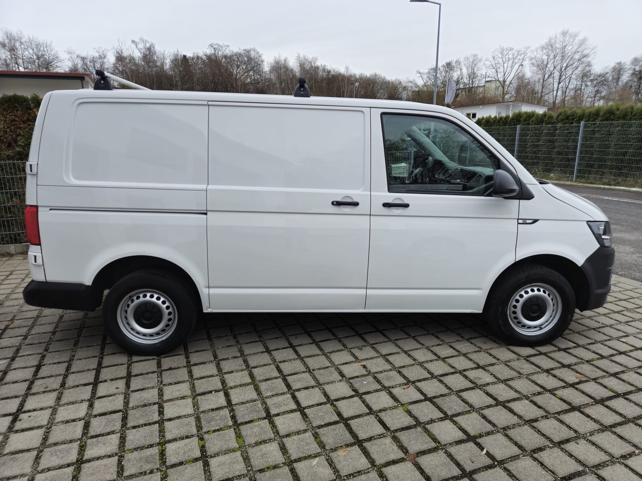 VOLKSWAGEN T6 Transporter Kasten-Kombi Standheizung - Цельнометаллический фургон: фото 4 VOLKSWAGEN T6 Transporter Kasten-Kombi Standheizung - Цельнометаллический фургон: фото 4