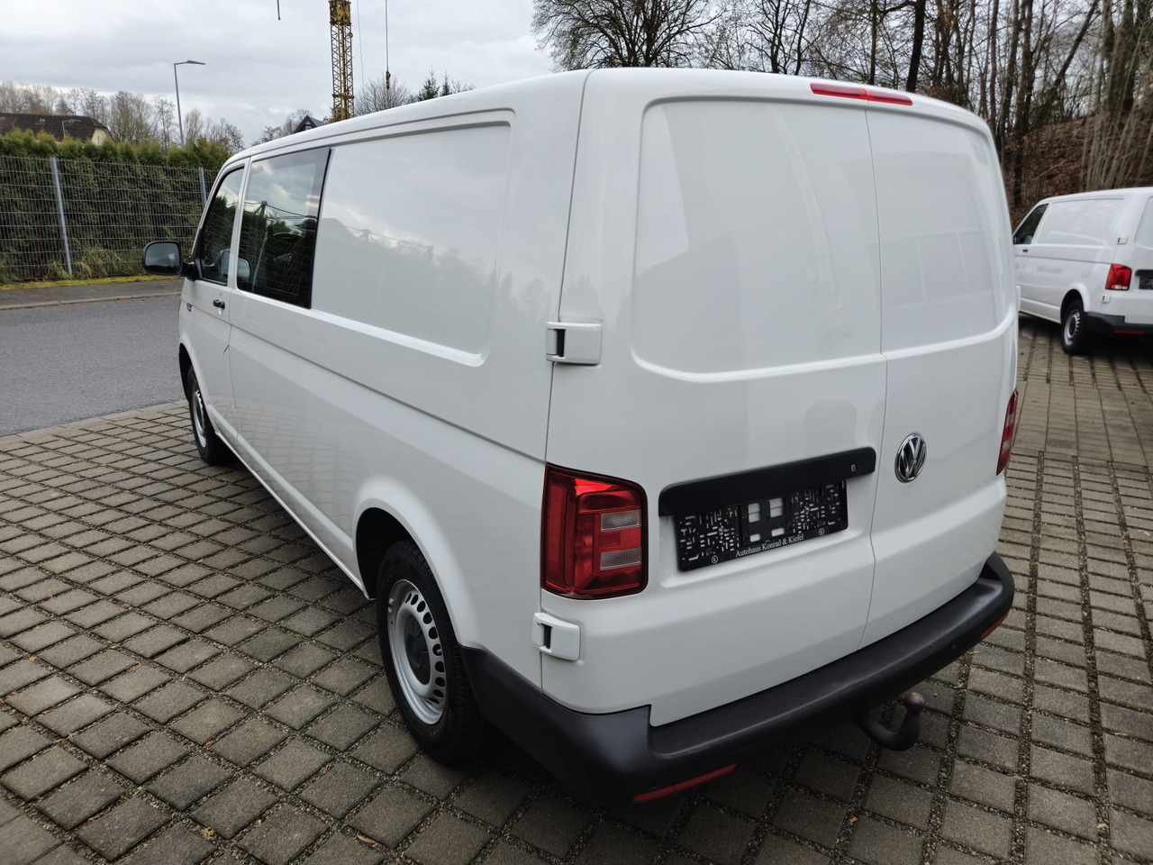 VOLKSWAGEN T6 Transporter Mixto LR 6-Sitzer/Standheiz./PDC - Цельнометаллический фургон: фото 5 VOLKSWAGEN T6 Transporter Mixto LR 6-Sitzer/Standheiz./PDC - Цельнометаллический фургон: фото 5