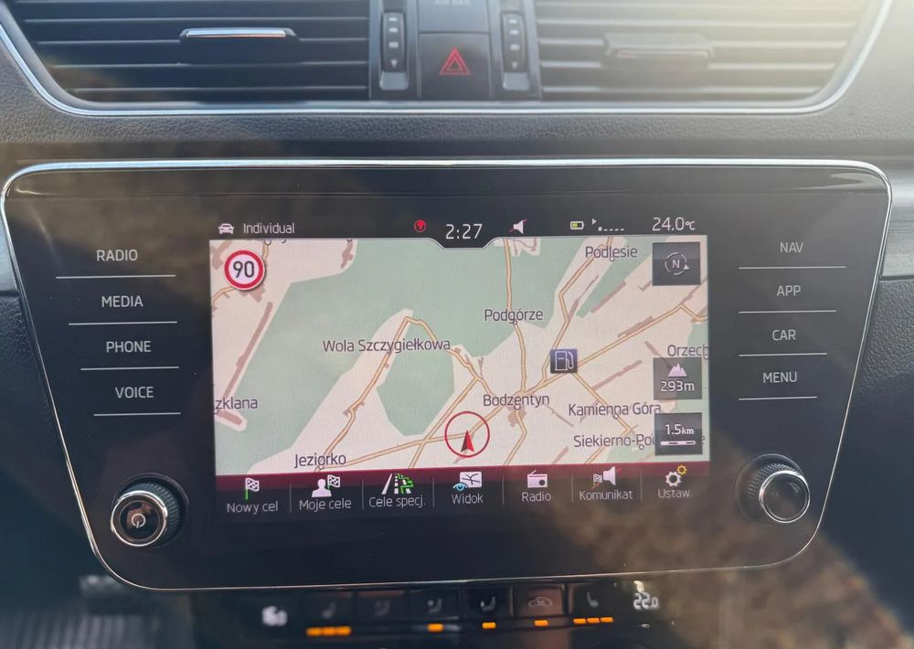 Универсал Skoda Superb 2.0 TSI 4x4 Sportline DSG: фото 16 Универсал Skoda Superb 2.0 TSI 4x4 Sportline DSG: фото 16