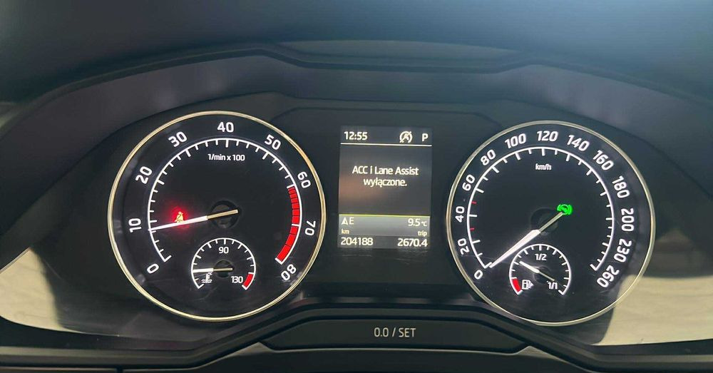 Универсал Skoda Superb 2.0 TSI 4x4 Sportline DSG: фото 11 Универсал Skoda Superb 2.0 TSI 4x4 Sportline DSG: фото 11