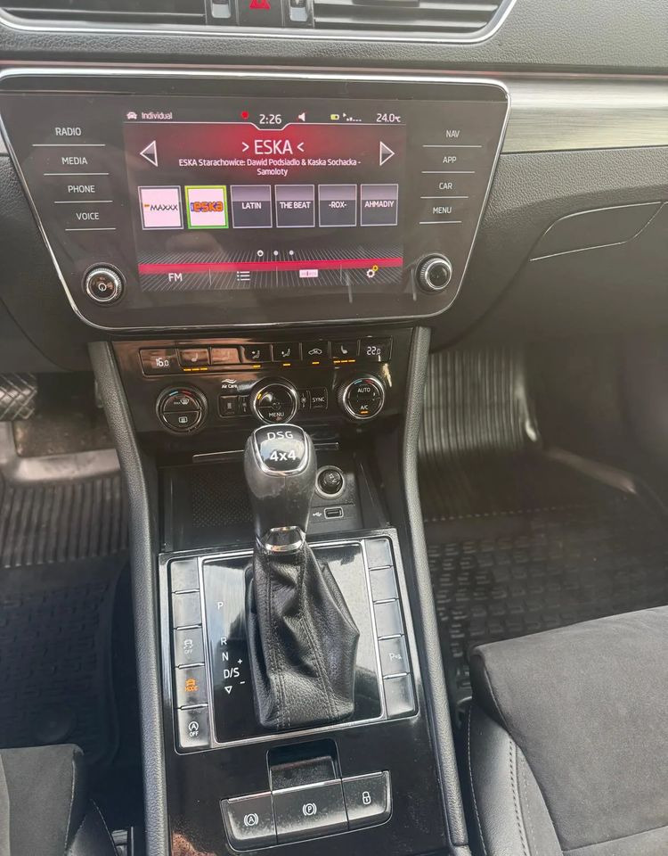 Универсал Skoda Superb 2.0 TSI 4x4 Sportline DSG: фото 14 Универсал Skoda Superb 2.0 TSI 4x4 Sportline DSG: фото 14