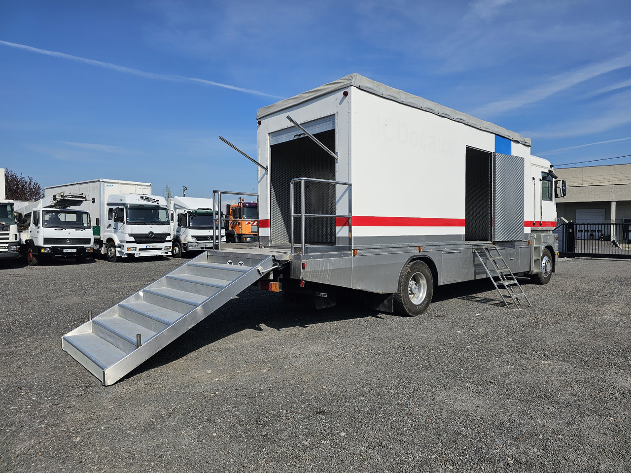 Renault AE380 PHASE1 - Грузовик с закрытым кузовом: фото 2 Renault AE380 PHASE1 - Грузовик с закрытым кузовом: фото 2