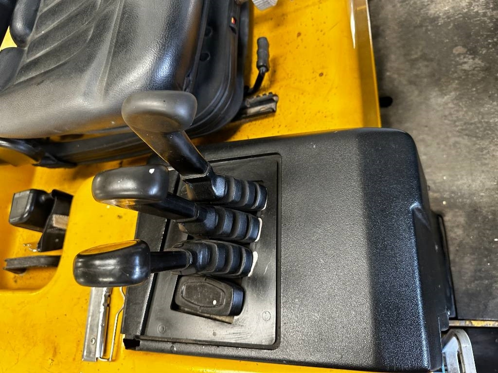 Yale ERC060 - Электропогрузчик: фото 5 Yale ERC060 - Электропогрузчик: фото 5