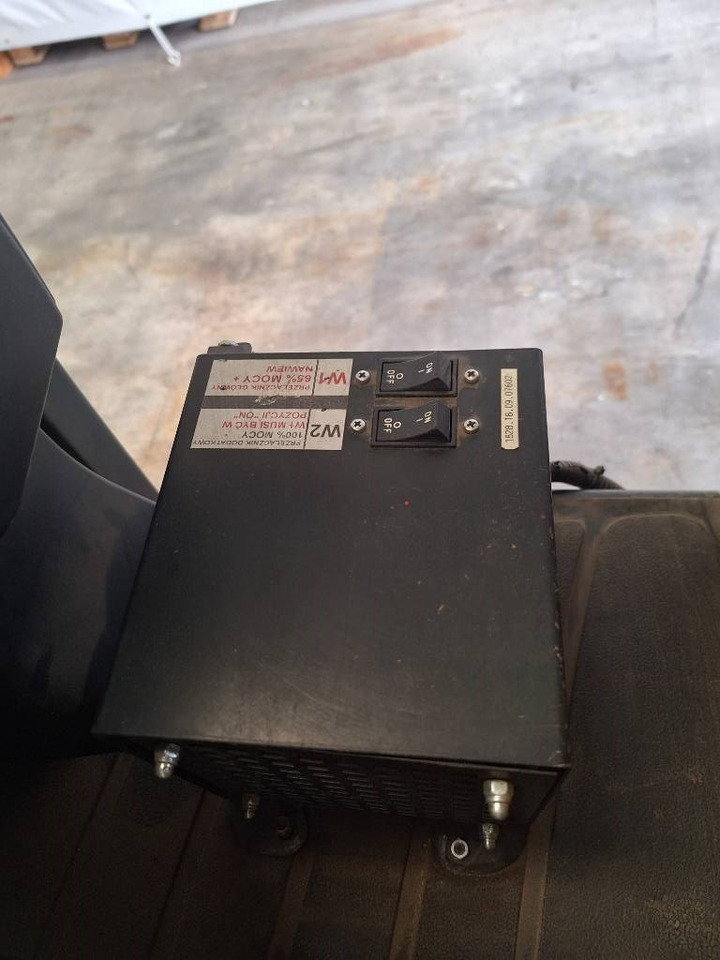 Yale ERP15VT - Электропогрузчик: фото 3 Yale ERP15VT - Электропогрузчик: фото 3