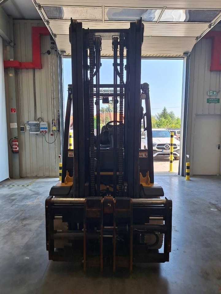 Yale GLP 50 VX - Газовый погрузчик: фото 3 Yale GLP 50 VX - Газовый погрузчик: фото 3