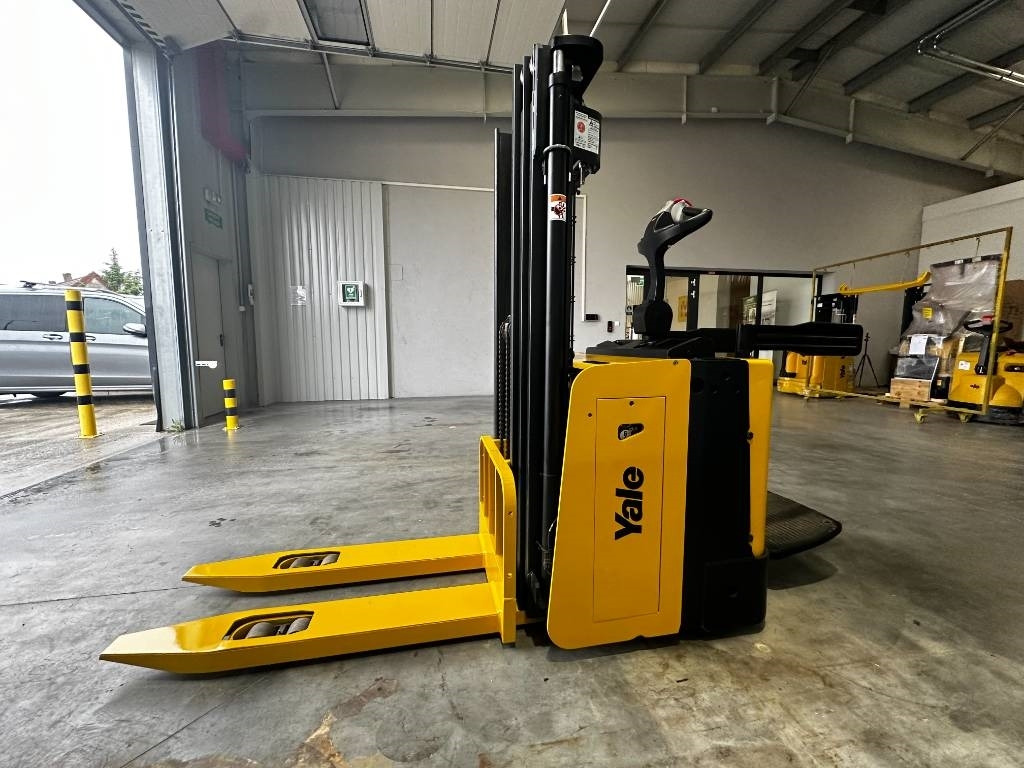 Yale MS12x - Штабелер: фото 3 Yale MS12x - Штабелер: фото 3