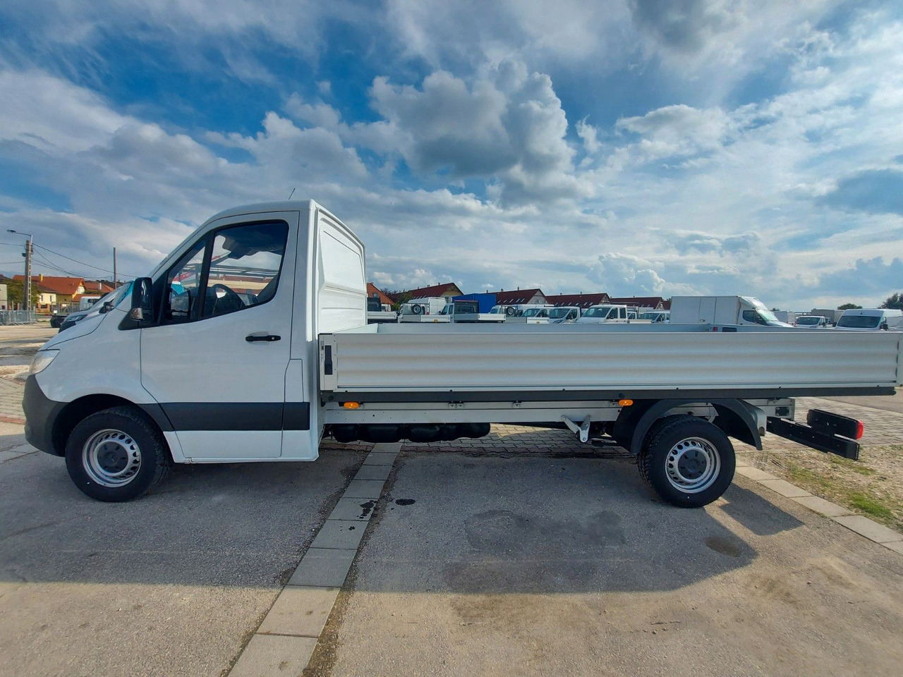 Mercedes-Benz Sprinter 315Pritsche - Малотоннажный бортовой грузовик: фото 2 Mercedes-Benz Sprinter 315Pritsche - Малотоннажный бортовой грузовик: фото 2