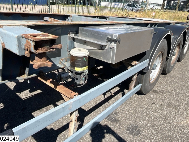 Burg Container 10, 20, 30, FT container transport. - Полуприцеп-контейнеровоз/ Сменный кузов: фото 4 Burg Container 10, 20, 30, FT container transport. - Полуприцеп-контейнеровоз/ Сменный кузов: фото 4