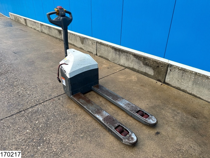 Leva LPEPT1.5 1500 kg, 0.2 m, electric, 1317 hours - Тележка: фото 3 Leva LPEPT1.5 1500 kg, 0.2 m, electric, 1317 hours - Тележка: фото 3