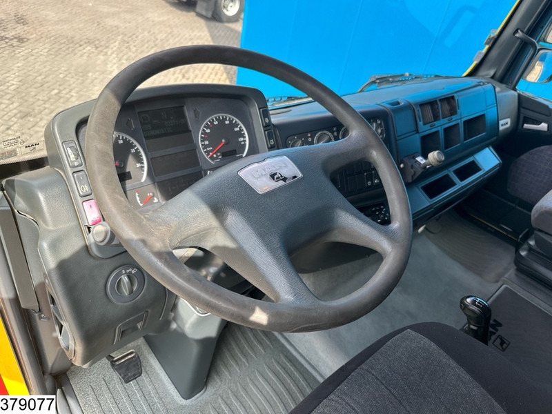 MAN TGA 33 530 6X4, Manual, Steel suspension, Hydraulics - Тягач: фото 5 MAN TGA 33 530 6X4, Manual, Steel suspension, Hydraulics - Тягач: фото 5