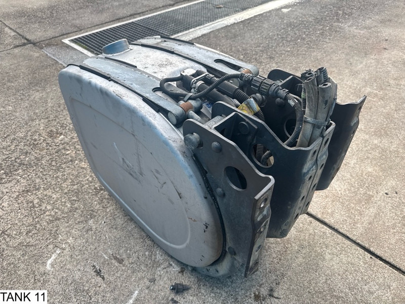 Universeel AdBlue Tank - Топливный бак: фото 4 Universeel AdBlue Tank - Топливный бак: фото 4