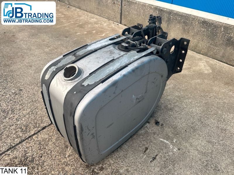 Universeel AdBlue Tank - Топливный бак: фото 1 Universeel AdBlue Tank - Топливный бак: фото 1