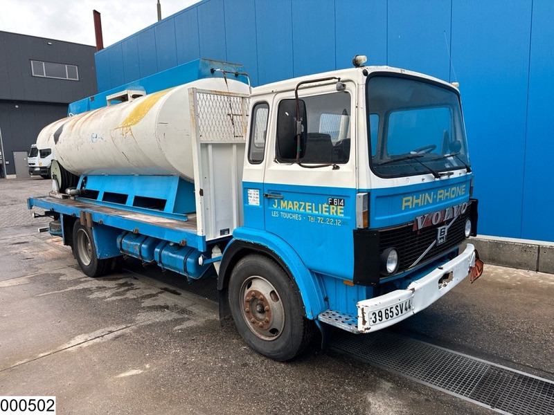 Volvo F 614 Manual, Steel suspension, Fuel, 8000 L - Грузовик-цистерна: фото 3 Volvo F 614 Manual, Steel suspension, Fuel, 8000 L - Грузовик-цистерна: фото 3