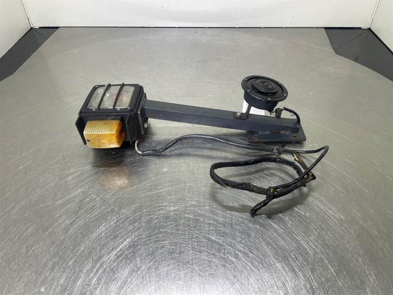 Ahlmann AZ6-4145335O/4193447A-Light/Leuchte/Verlichting - Электрическая система для Строительной техники: фото 1 Ahlmann AZ6-4145335O/4193447A-Light/Leuchte/Verlichting - Электрическая система для Строительной техники: фото 1