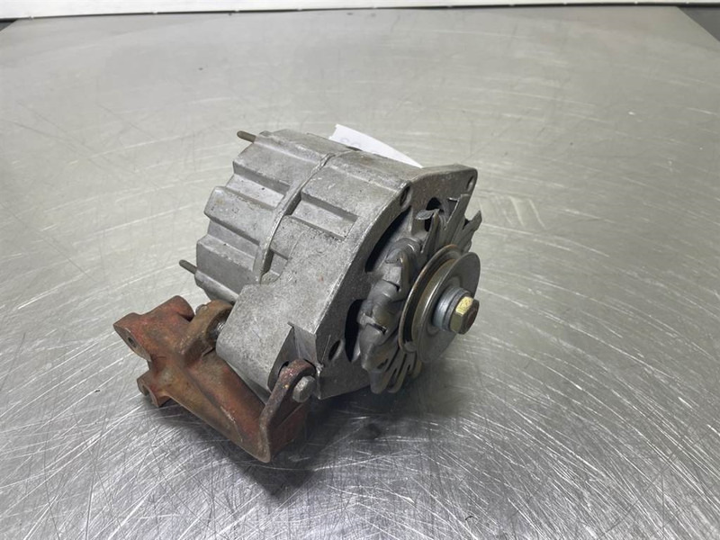 Bosch 0120488208-28V 35A-Alternator/Lichtmaschine/Dynamo - Двигатель для Строительной техники: фото 2 Bosch 0120488208-28V 35A-Alternator/Lichtmaschine/Dynamo - Двигатель для Строительной техники: фото 2