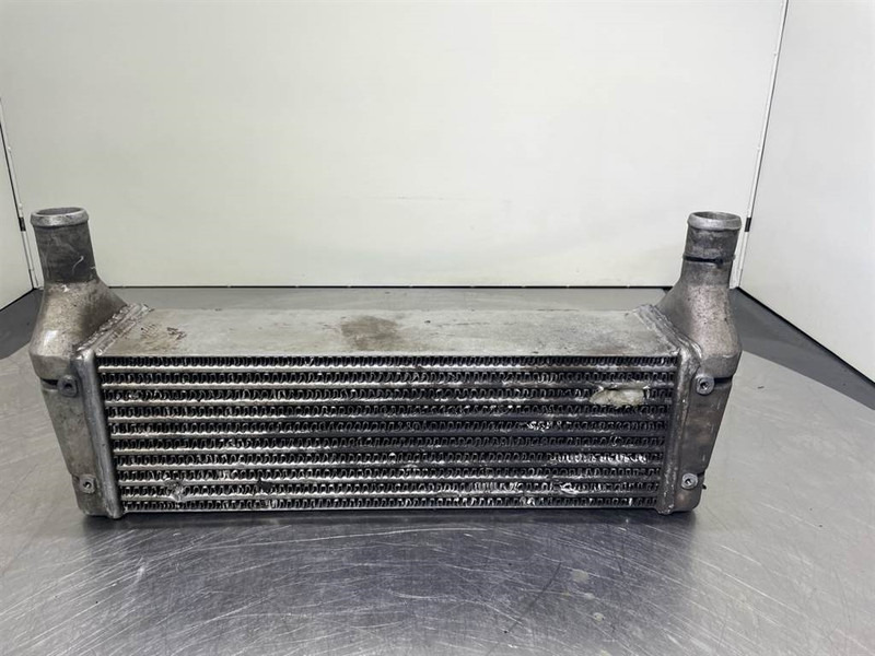 New Holland W110C - Intercooler/Kühler/Koeler - Двигатель для Строительной техники: фото 4 New Holland W110C - Intercooler/Kühler/Koeler - Двигатель для Строительной техники: фото 4