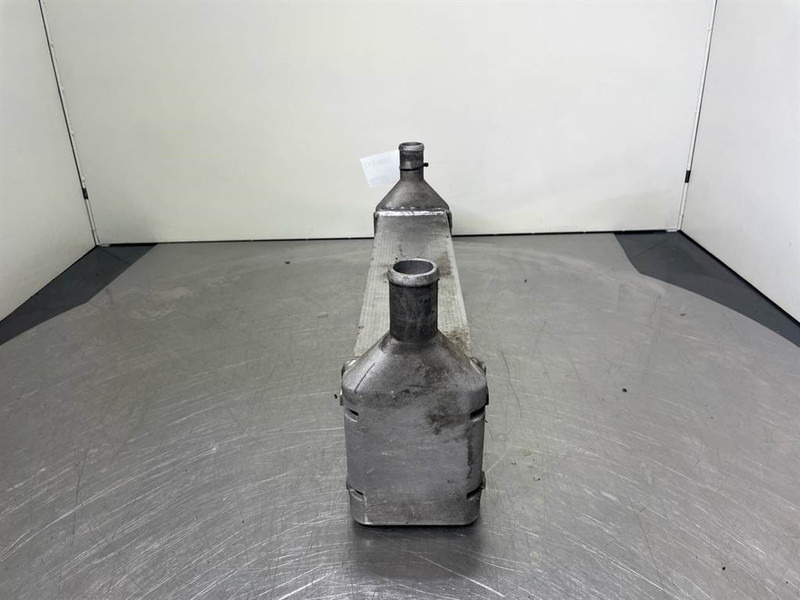 New Holland W110C - Intercooler/Kühler/Koeler - Двигатель для Строительной техники: фото 3 New Holland W110C - Intercooler/Kühler/Koeler - Двигатель для Строительной техники: фото 3