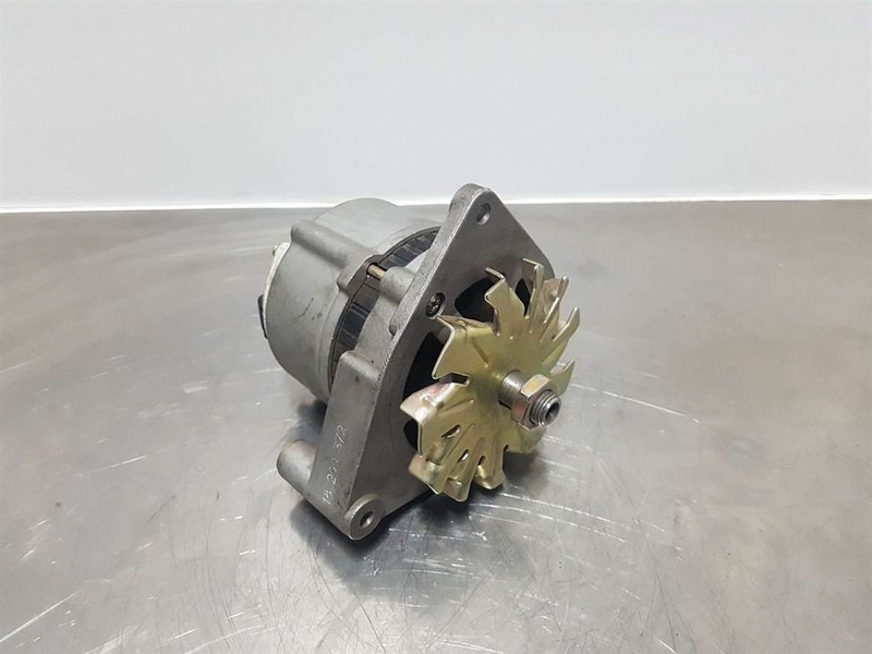 Perkins 4.236-14V 55A-Alternator/Lichtmaschine/Dynamo - Двигатель для Строительной техники: фото 1 Perkins 4.236-14V 55A-Alternator/Lichtmaschine/Dynamo - Двигатель для Строительной техники: фото 1